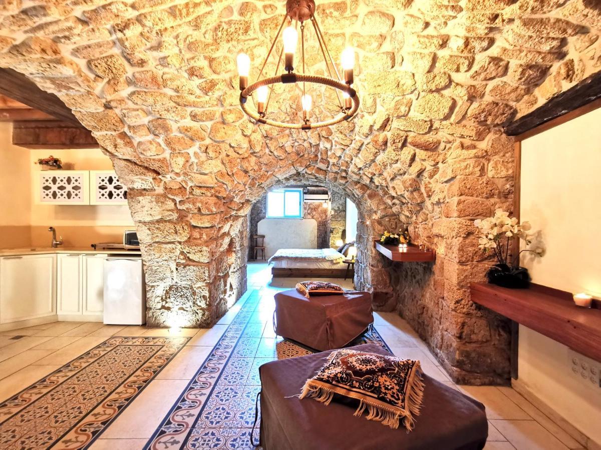 Unique Crusader Apartment In Old Акко Экстерьер фото